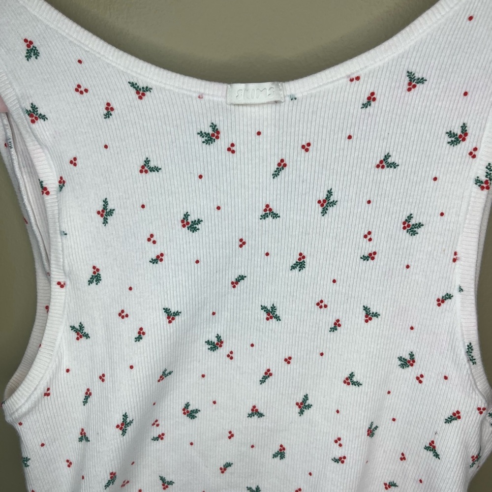SKIMS Limited Edition Mistletoe Rib Tank & Boxer Set - Picture 8 of 8
